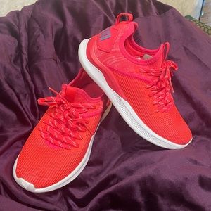 Womens PUMA ignite running shoes